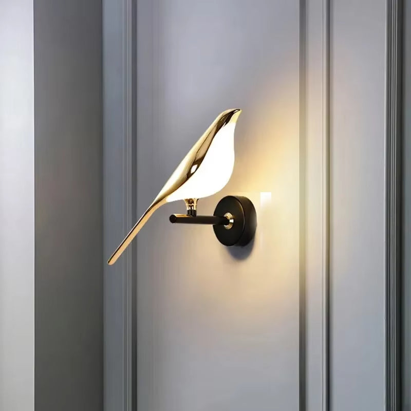 Magpie LED Wall Lamp